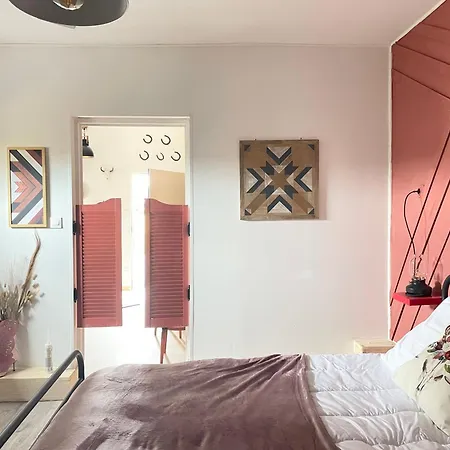 Appartement Logement A Theme Le Western Tout Confort Terrasse Entre Caen Et Bayeux Proche Plages Du Debarquement
