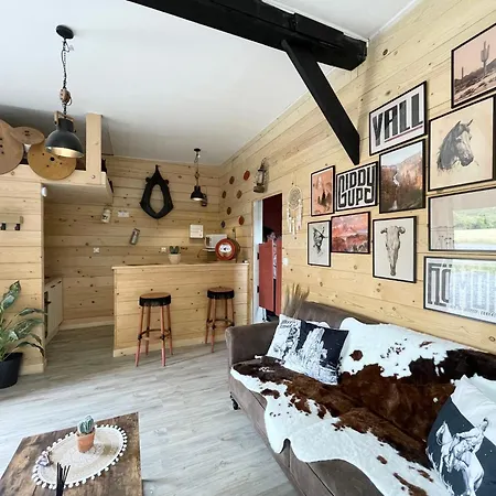Logement A Theme Le Western Tout Confort Terrasse Entre Caen Et Bayeux Proche Plages Du Debarquement 公寓